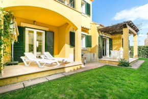 Mediterranes Appartement mit Pool